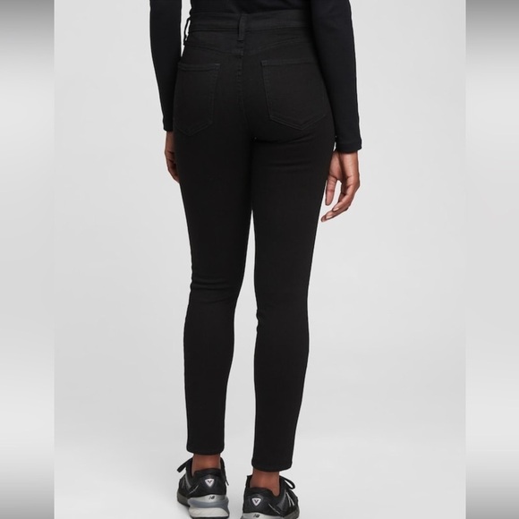 NWT! GAP Black Mid Rise True Skinny Jeans - Size 4P/27P💕 - Picture 2 of 5